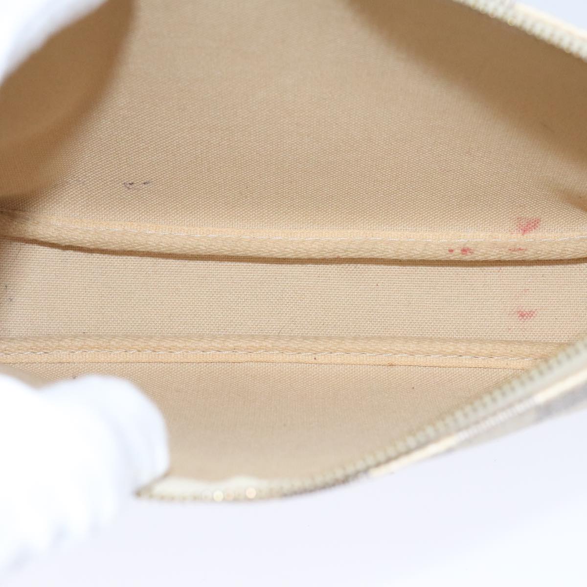 Louis Vuitton Pochette Accessoire Beige Canvas Clutch Bag (Pre-Owned)