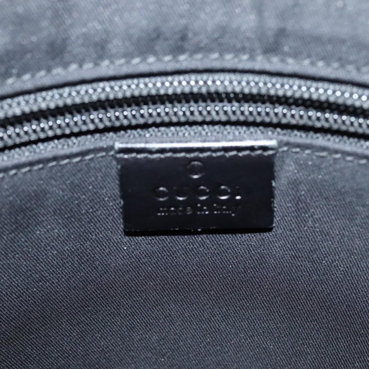 Gucci Gg Canvas Black Canvas Shoulder Bag (Pre-Owned)