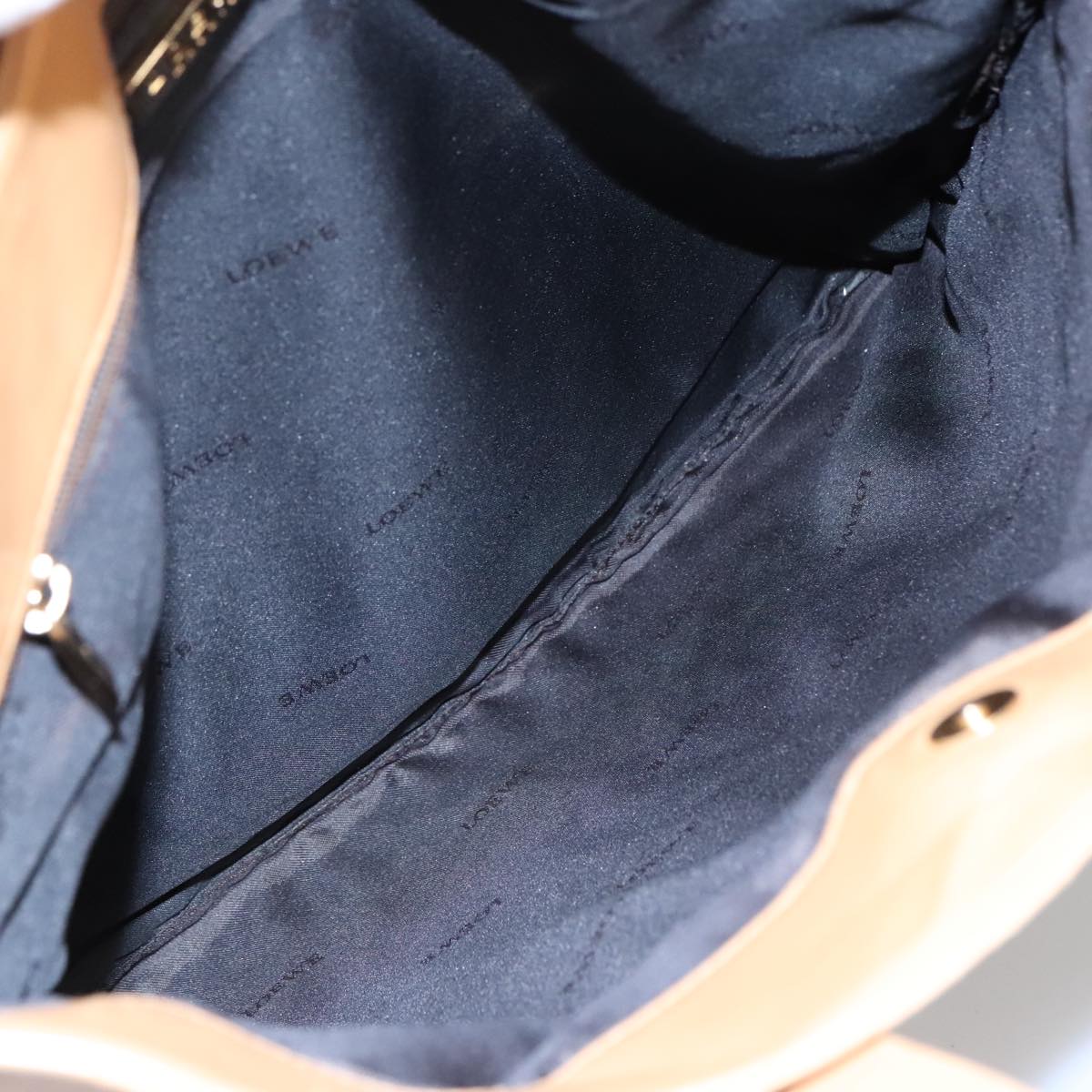 Loewe Beige Leather Tote Bag (Pre-Owned)