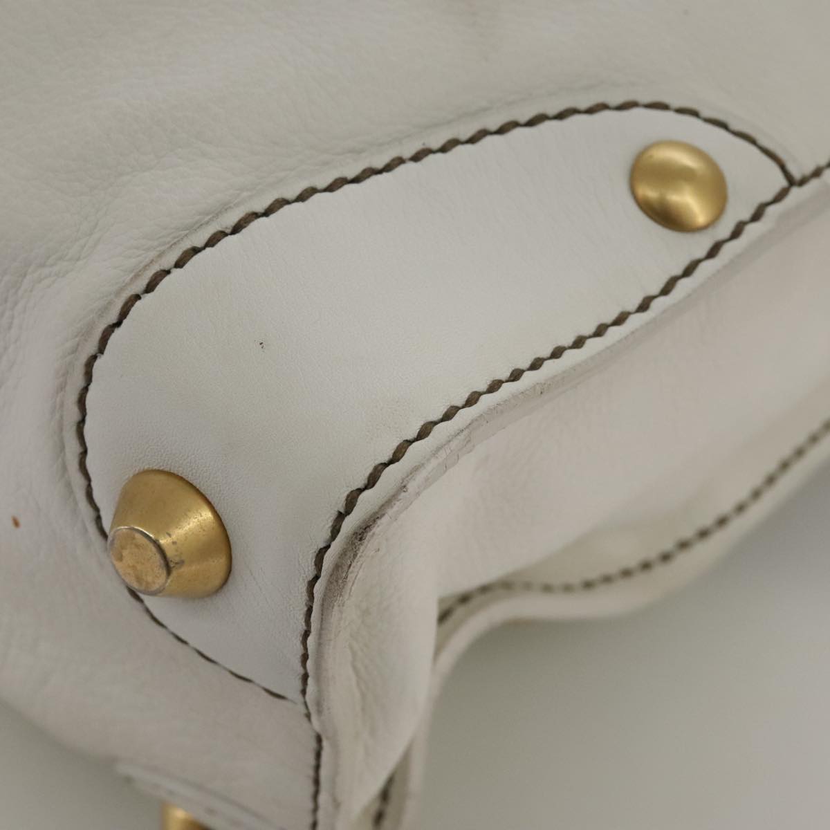 Miu Miu White Leather Shoulder Bag (Pre-Owned)