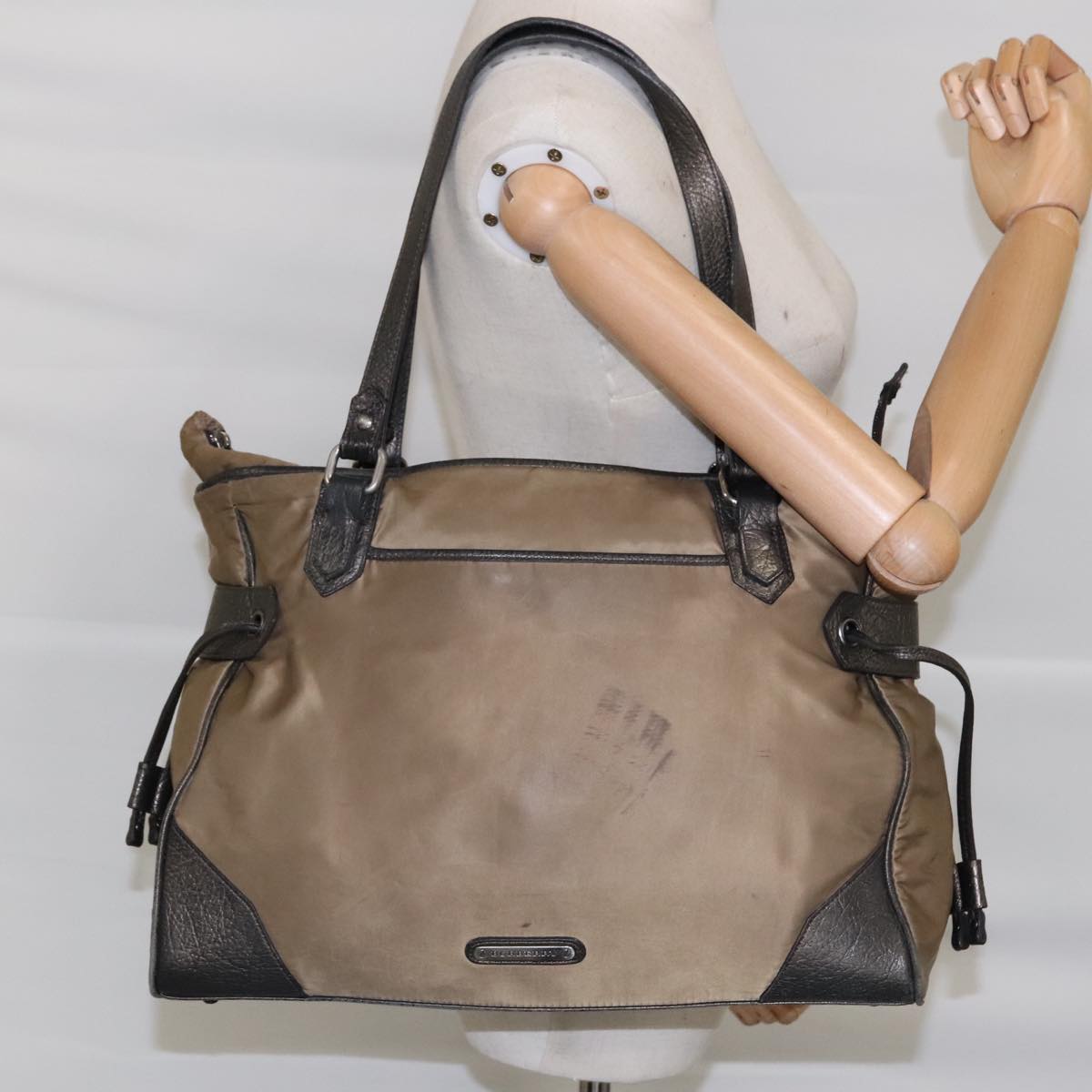 Burberry Brown Canvas Tote Bag (Pre-Owned)