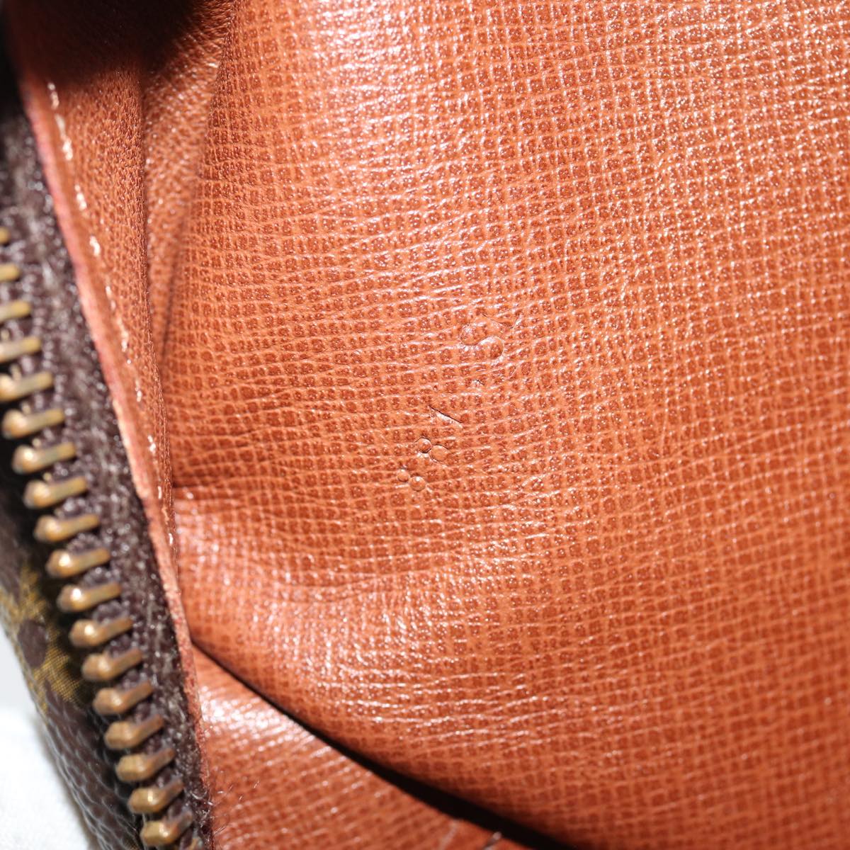 Louis Vuitton Compiegne 28 Brown Canvas Clutch Bag (Pre-Owned)