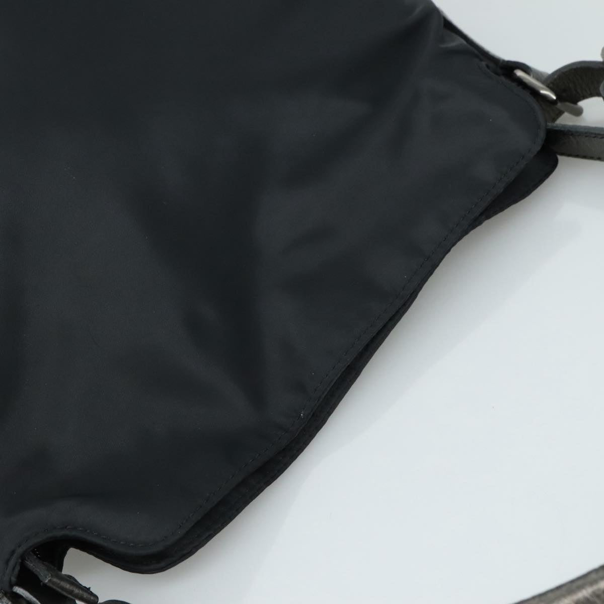 Burberry Black Synthetic Shoulder Bag (Pre-Owned)