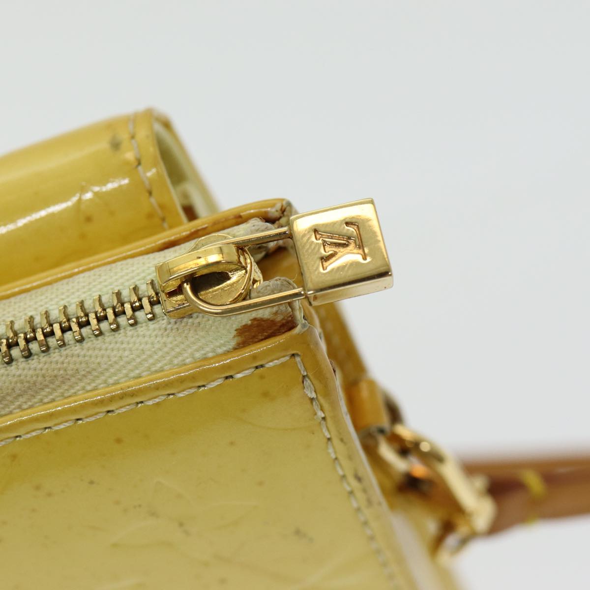 Louis Vuitton Mott Yellow Patent Leather Clutch Bag (Pre-Owned)