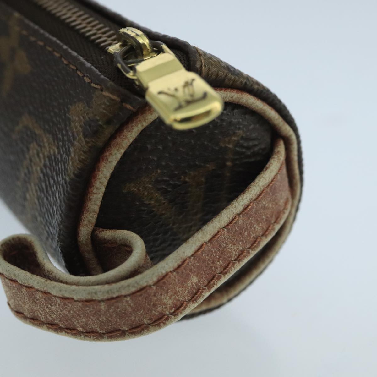 Louis Vuitton Etui À Balles De Golf Brown Canvas Clutch Bag (Pre-Owned)