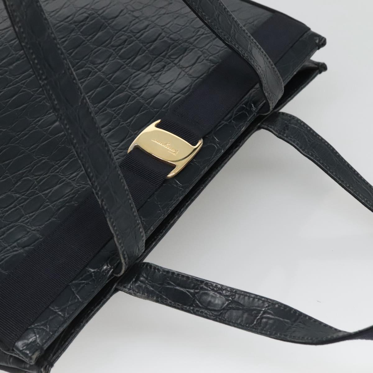 Salvatore Ferragamo Vara Navy Leather Shoulder Bag (Pre-Owned)