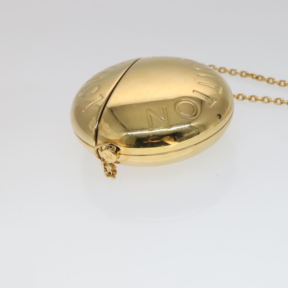 Louis Vuitton Gold Metal Necklace Jewelry (Pre-Owned)