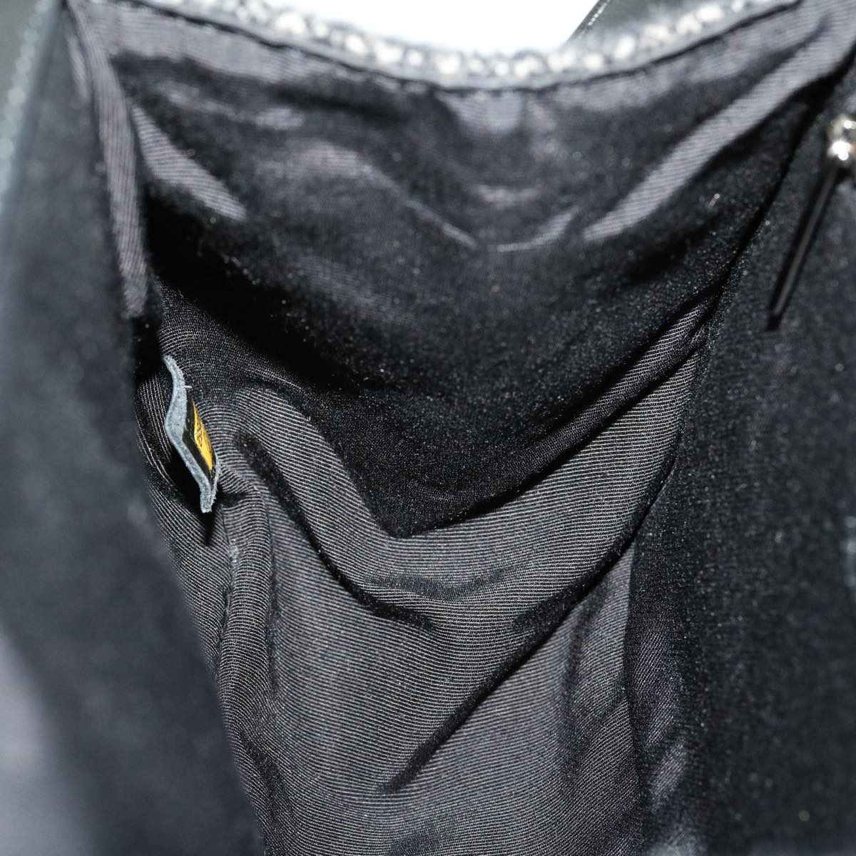 Chanel Black Wool Shoulder Bag (Pre-Owned)