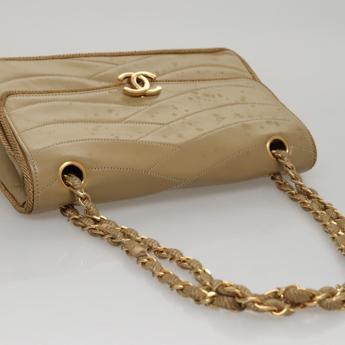 Chanel Single Flap Beige Calfskin Shoulder Bag (Pre-Owned)