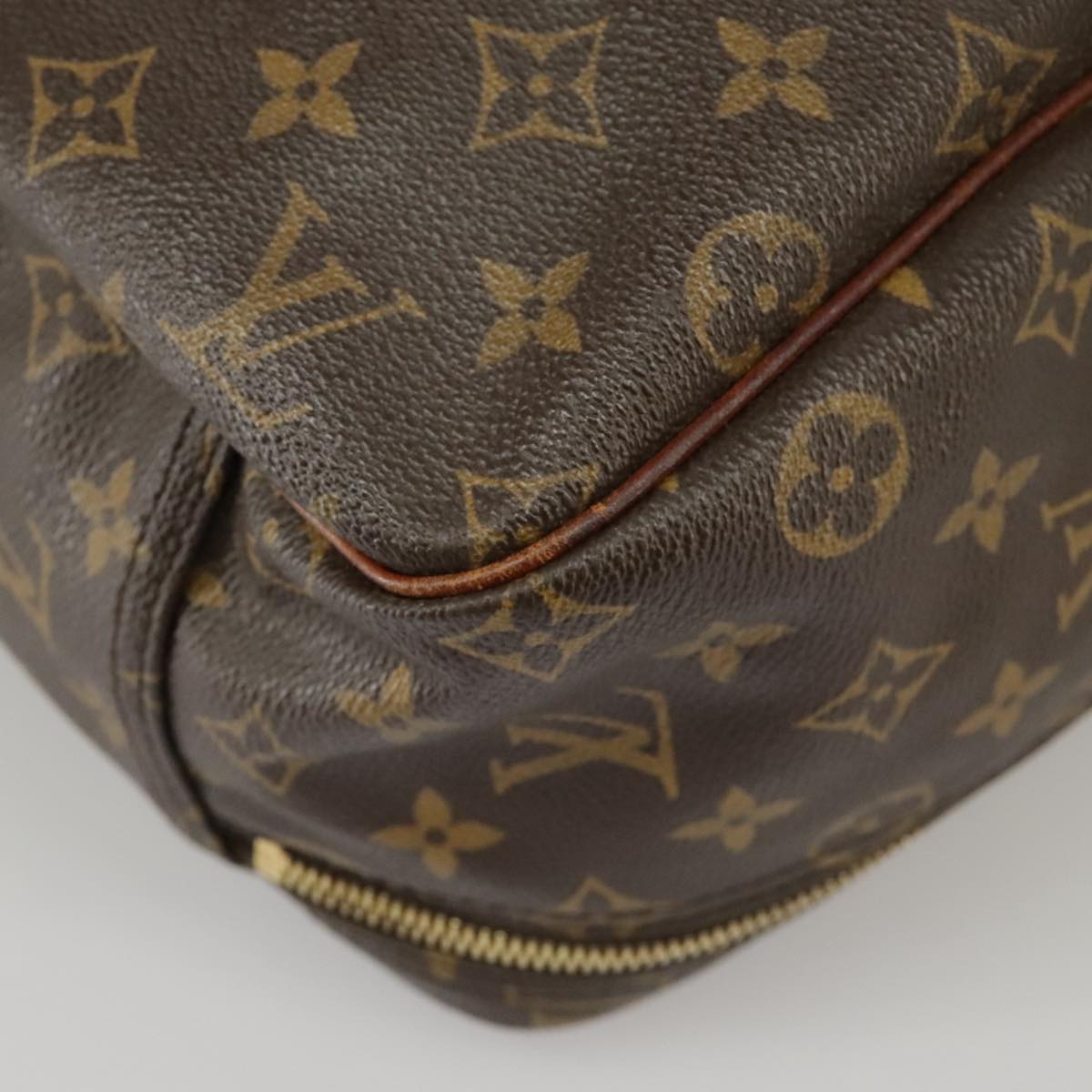 Louis Vuitton Excursion Brown Canvas Handbag (Pre-Owned)