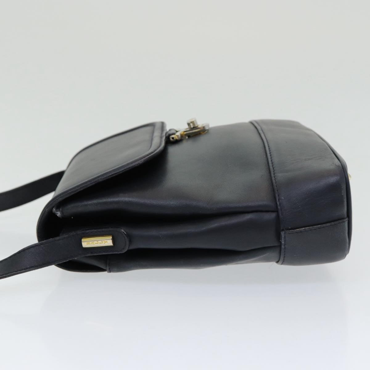 Bally Black Leather Shoulder Bag (Pre-Owned)