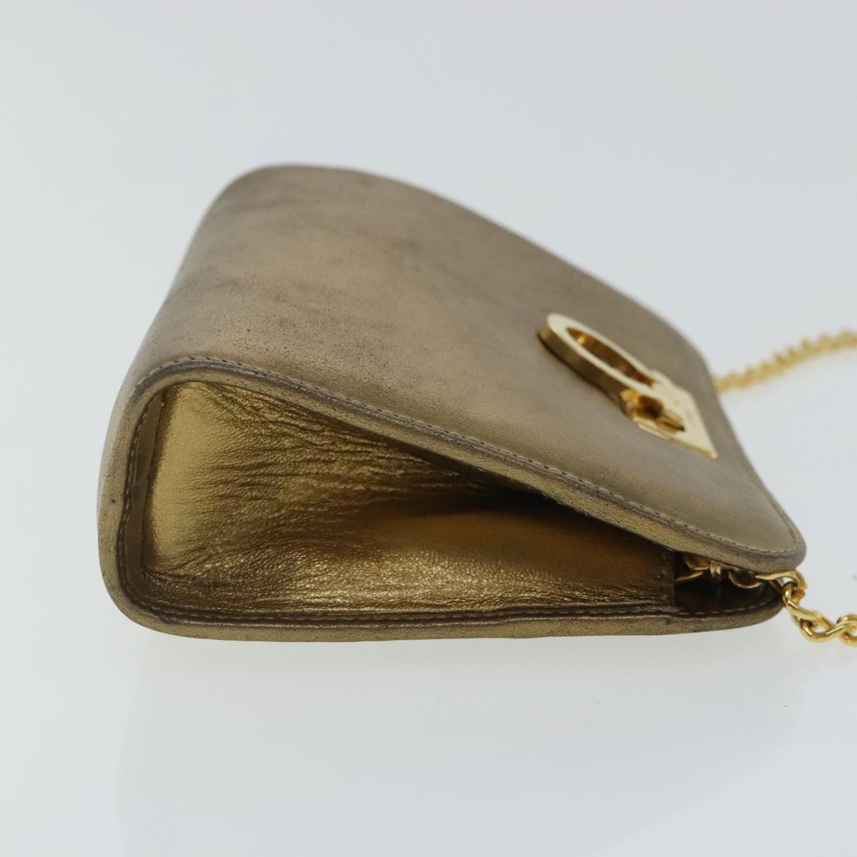 Salvatore Ferragamo Gancini Gold Leather Shoulder Bag (Pre-Owned)