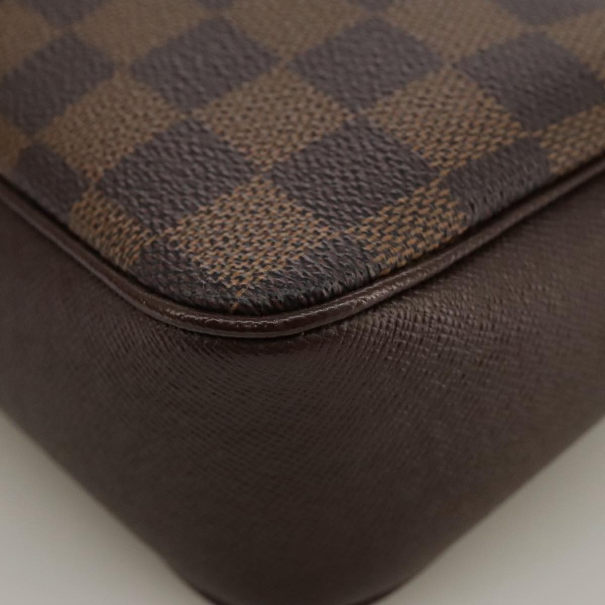 Louis Vuitton Trousse Makeup Brown Canvas Clutch Bag (Pre-Owned)
