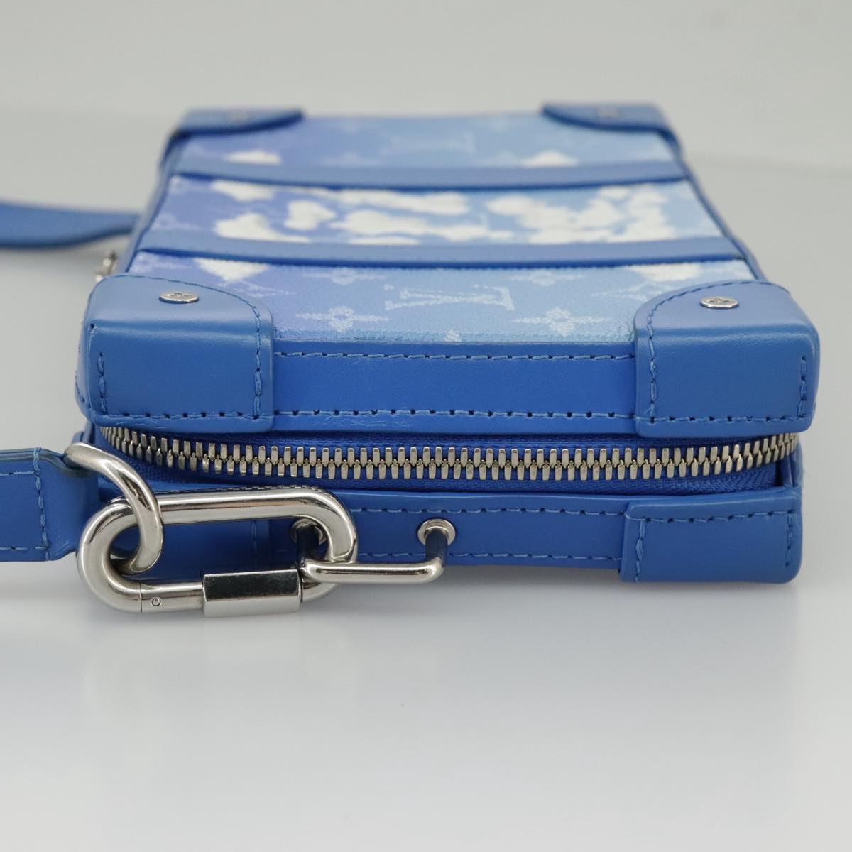 Louis Vuitton Trunk Blue Canvas Shoulder Bag (Pre-Owned)