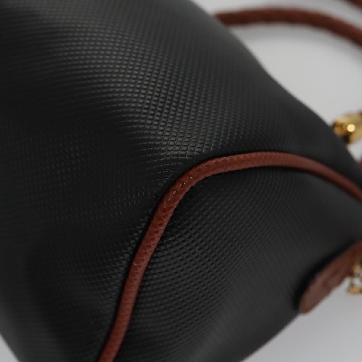 Bottega Veneta -- Black Canvas Handbag (Pre-Owned)