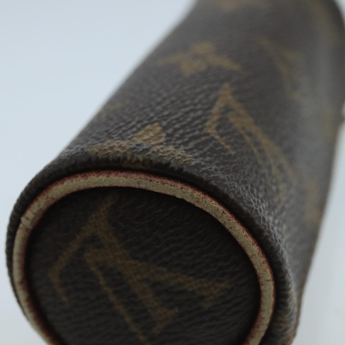 Louis Vuitton Etui À Balles De Golf Brown Canvas Clutch Bag (Pre-Owned)