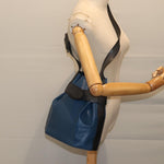 Louis Vuitton Sac D'épaule Blue Leather Shoulder Bag (Pre-Owned)