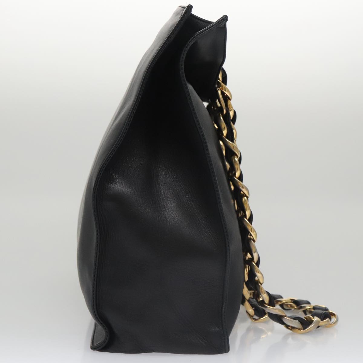 Chanel Cc Black Leather Tote Bag (Pre-Owned)