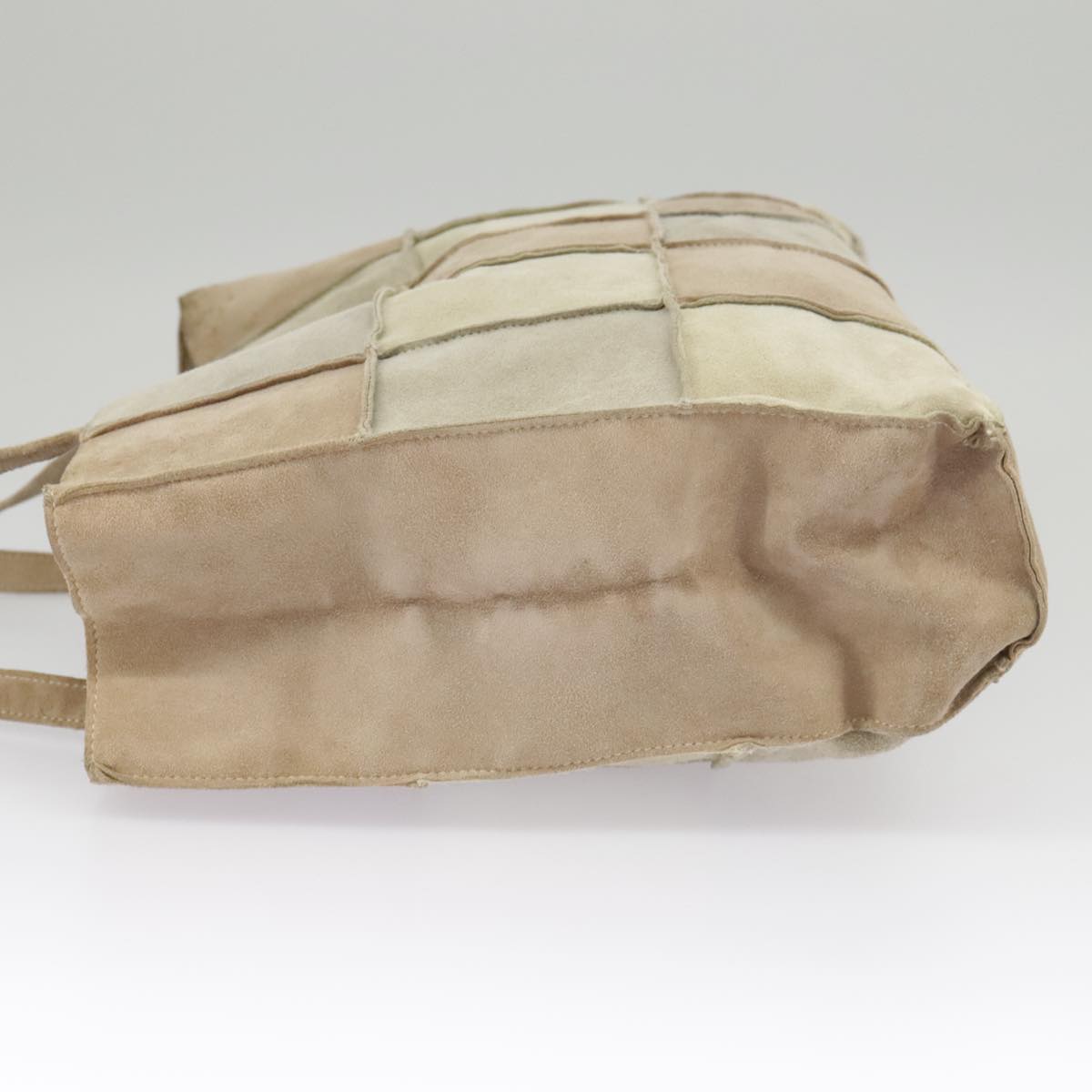 Chanel Beige Suede Tote Bag (Pre-Owned)