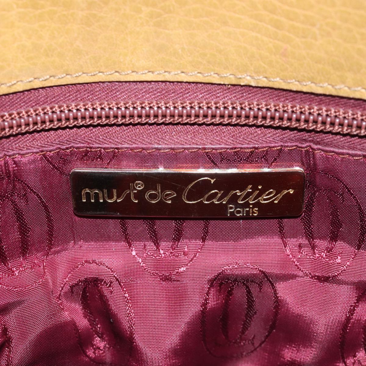 Cartier Must De Cartier Beige Leather Shoulder Bag (Pre-Owned)