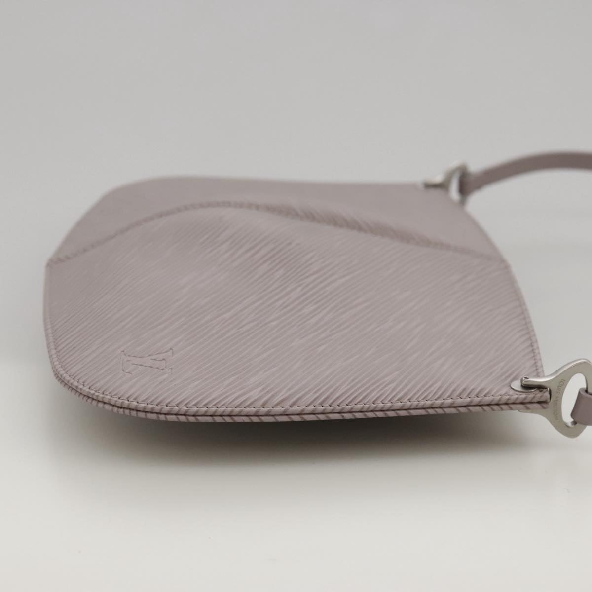Louis Vuitton Demi Lune Grey Leather Clutch Bag (Pre-Owned)