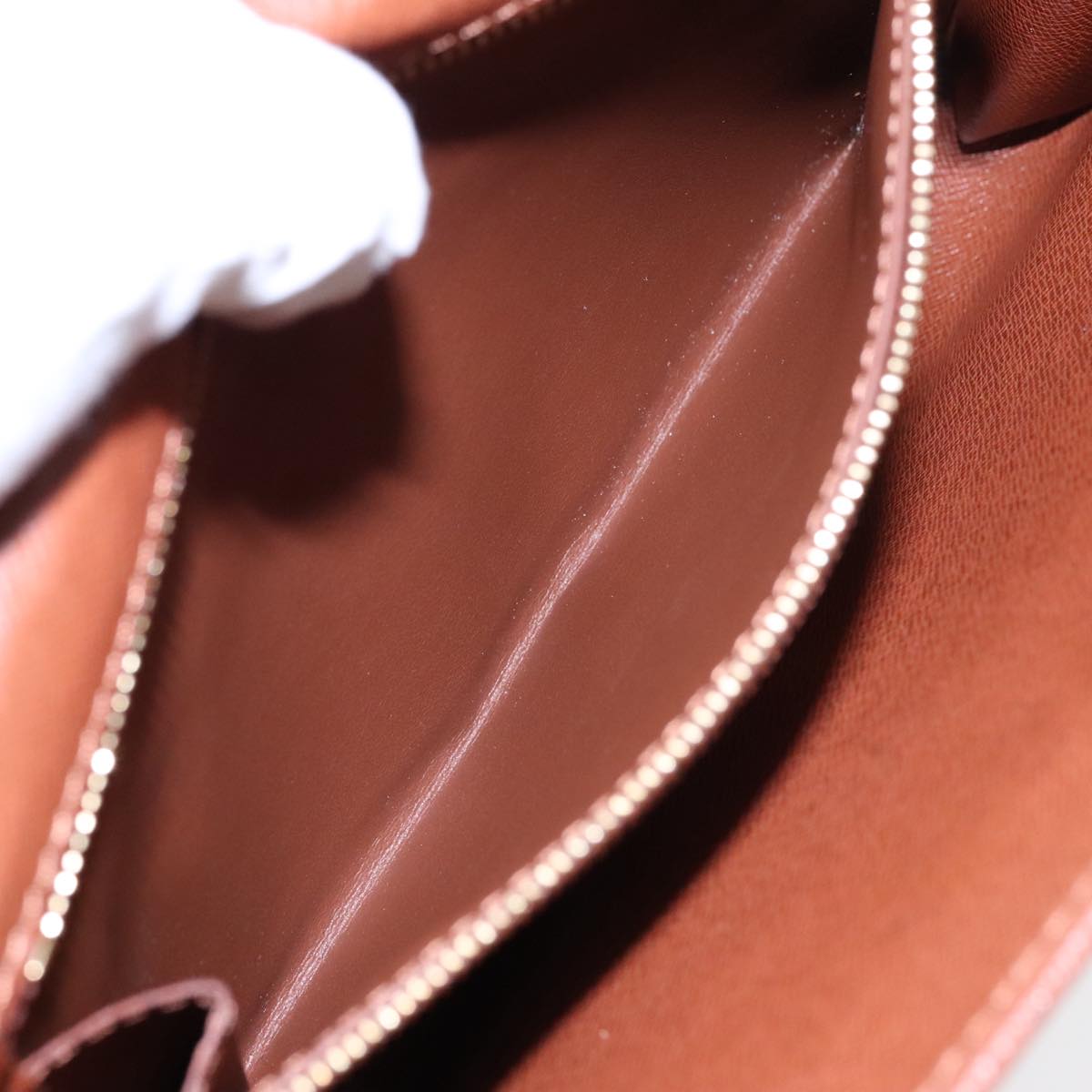 Louis Vuitton Bordeaux Brown Canvas Shoulder Bag (Pre-Owned)