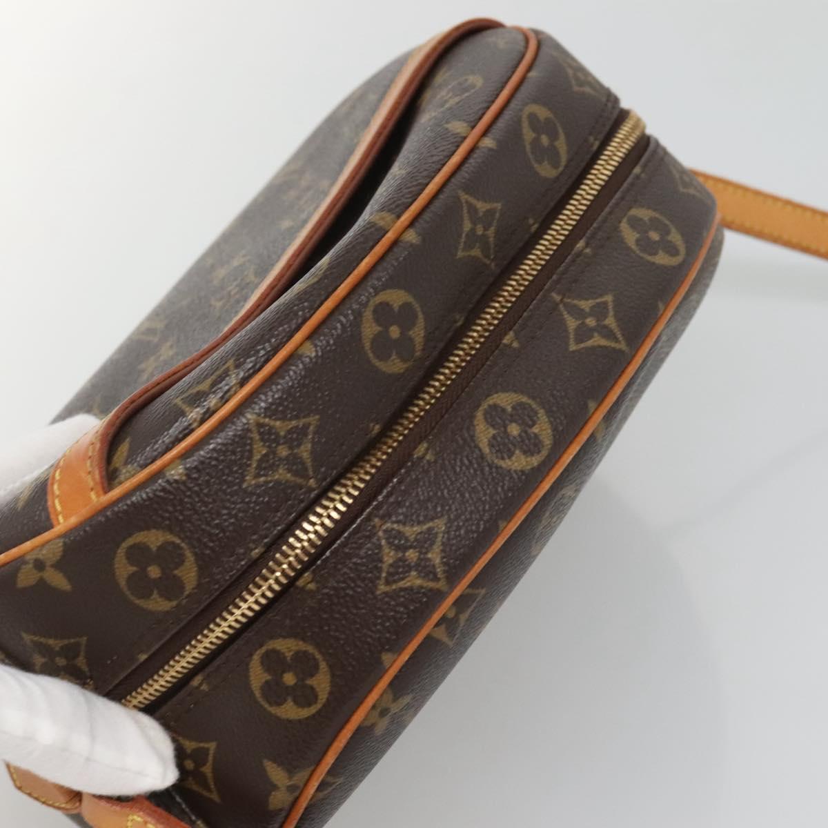 Louis Vuitton Blois Brown Canvas Shoulder Bag (Pre-Owned)
