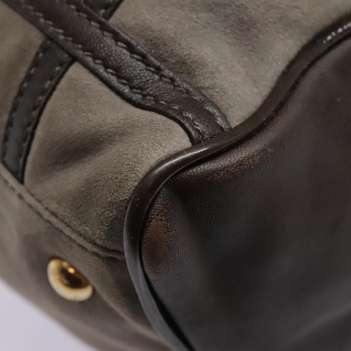 Salvatore Ferragamo Grey Suede Shoulder Bag (Pre-Owned)