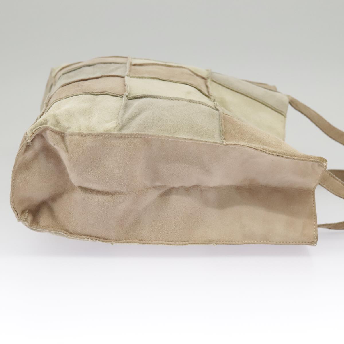 Chanel Beige Suede Tote Bag (Pre-Owned)