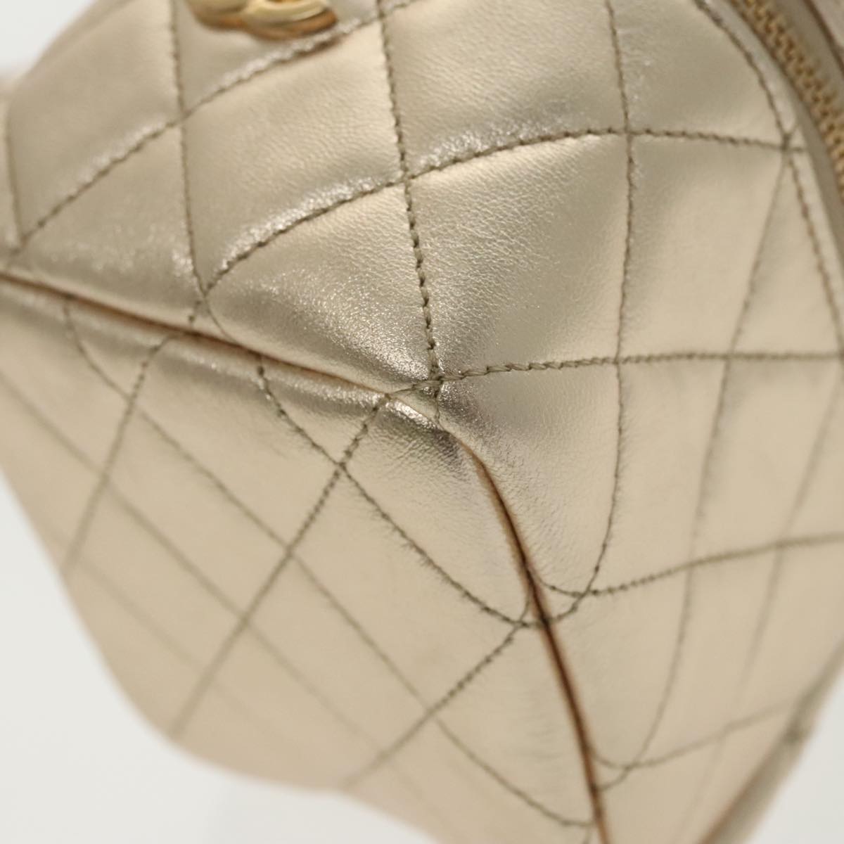 Chanel Trendy Cc Gold Leather Shoulder Bag (Pre-Owned)