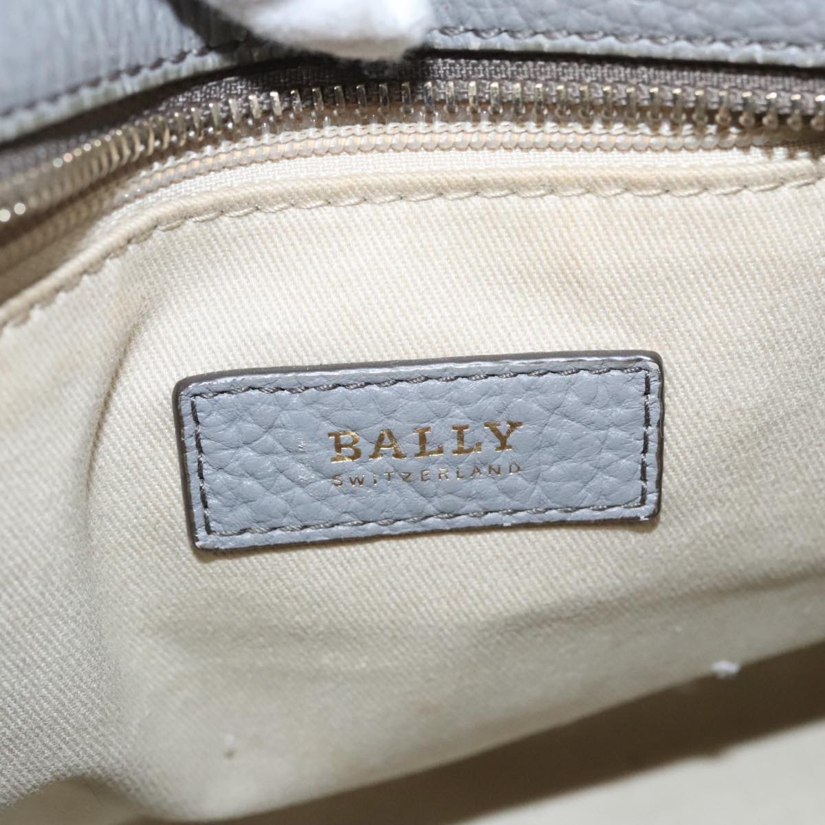 Bally Grey Leather Handbag (Pre-Owned)