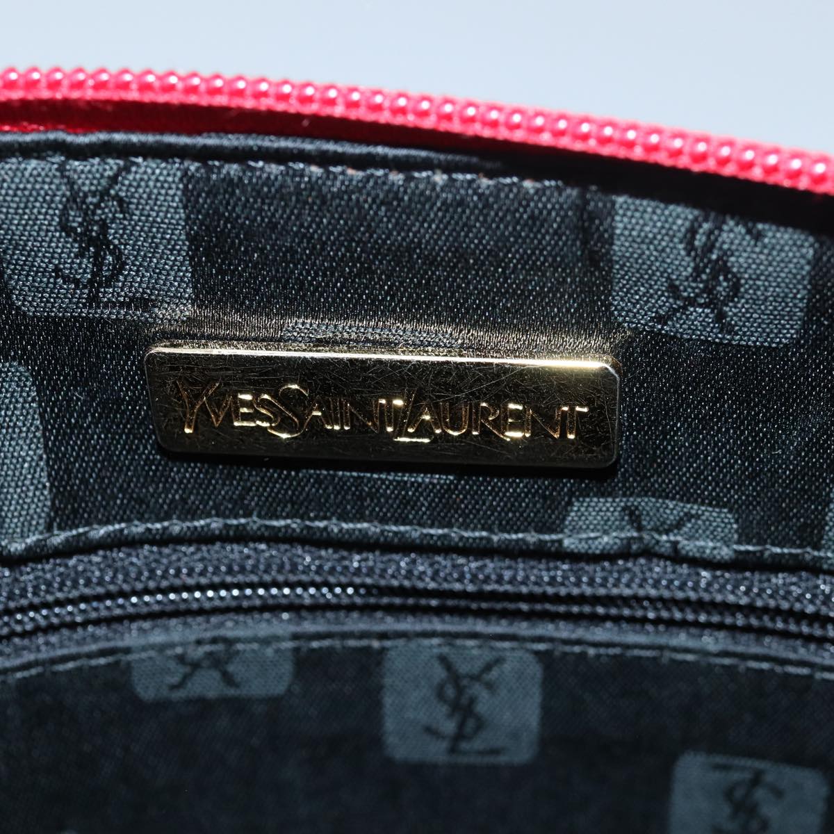 Yves Saint Laurent Red Synthetic Handbag (Pre-Owned)