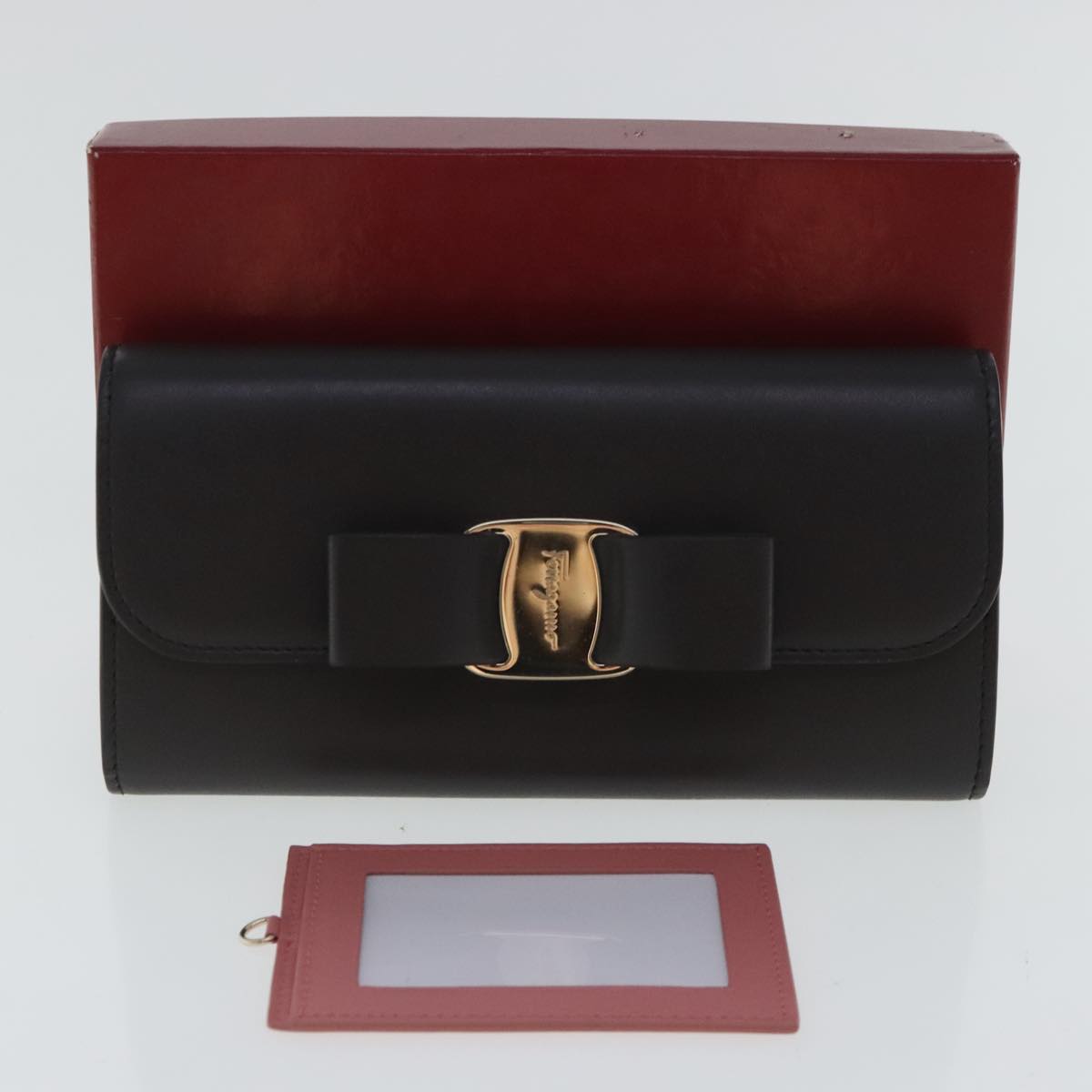 Salvatore Ferragamo Vara Black Leather Wallet  (Pre-Owned)