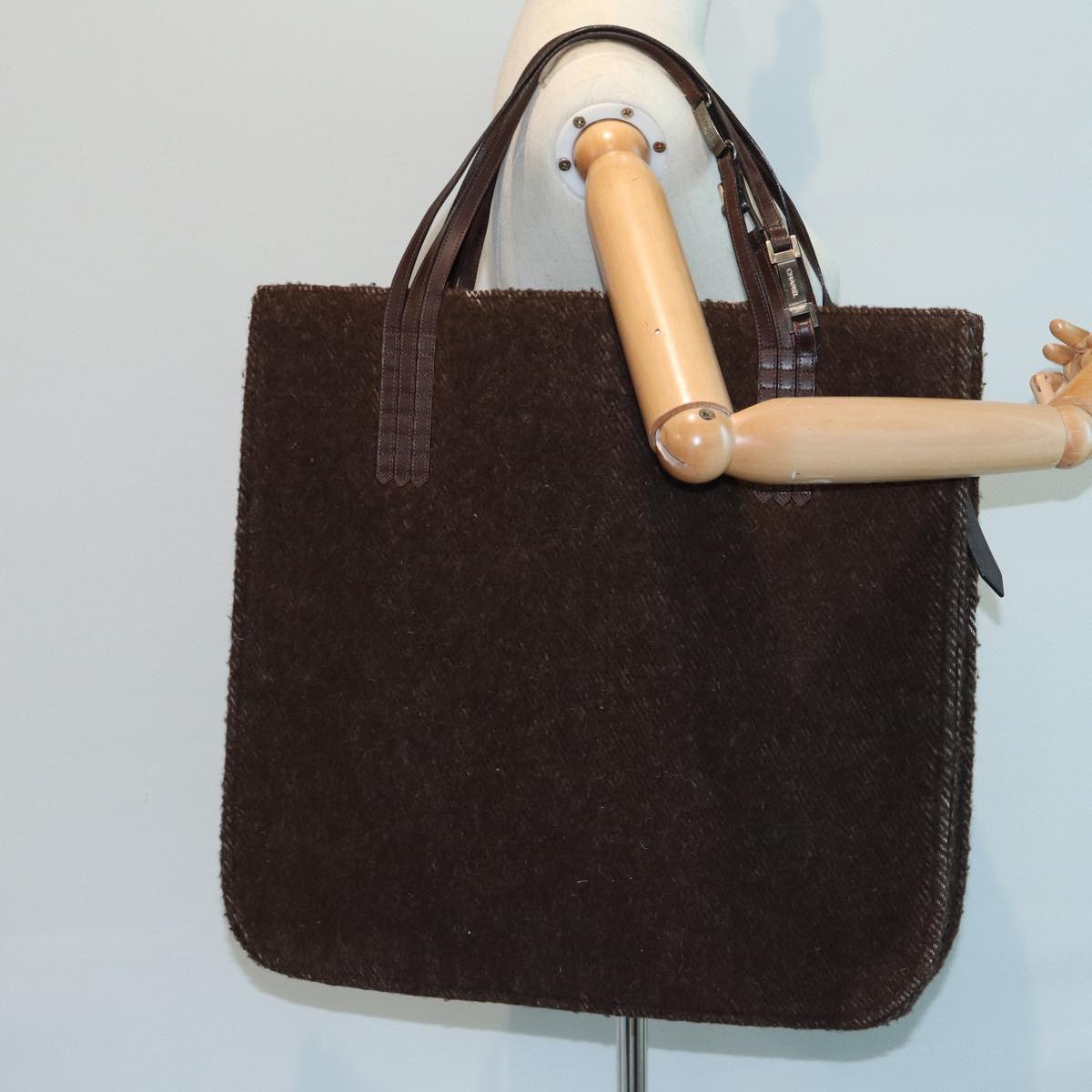 Chanel Logo Cc Brown Wool Tote Bag (Pre-Owned)