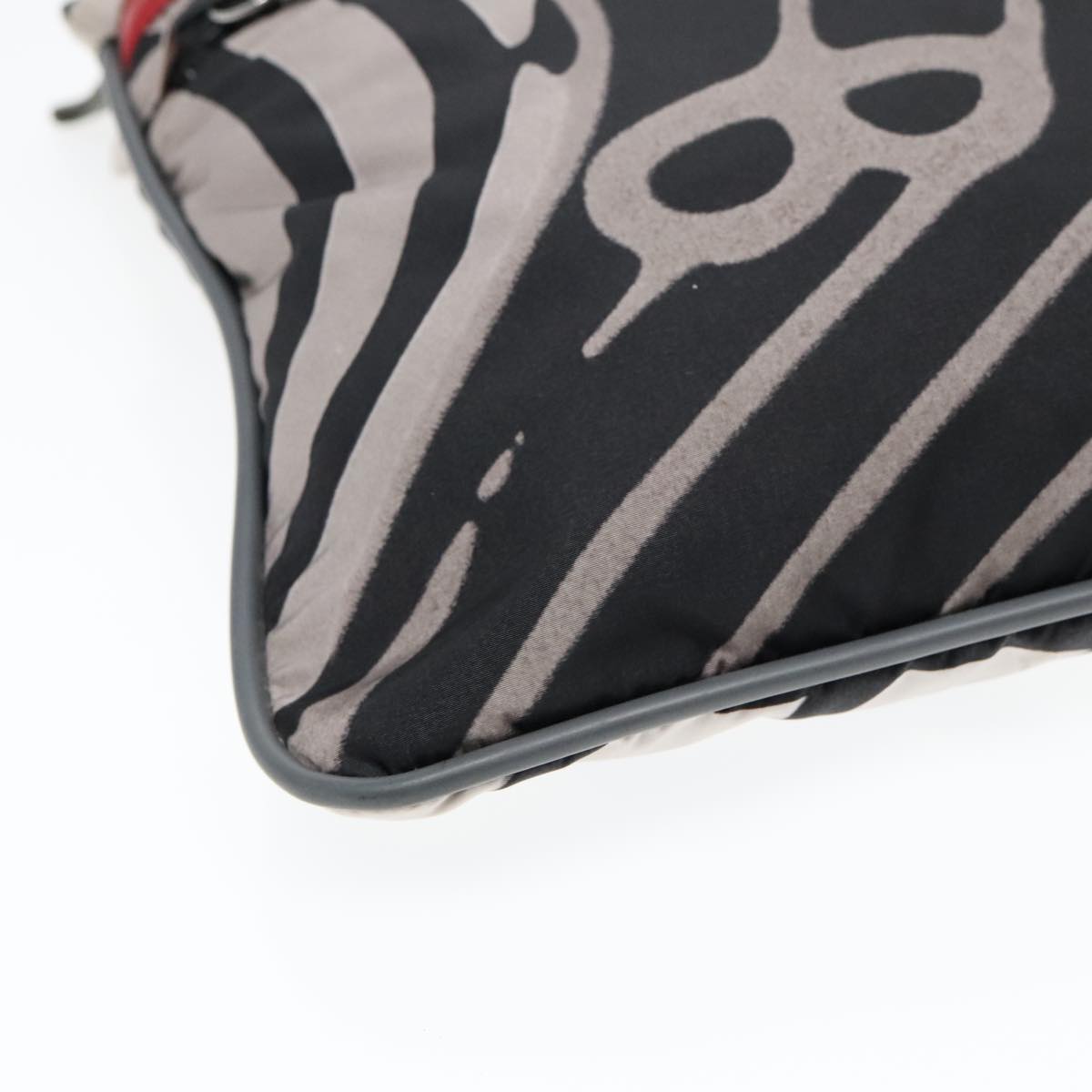 Prada Sports White Synthetic Shoulder Bag (Pre-Owned)