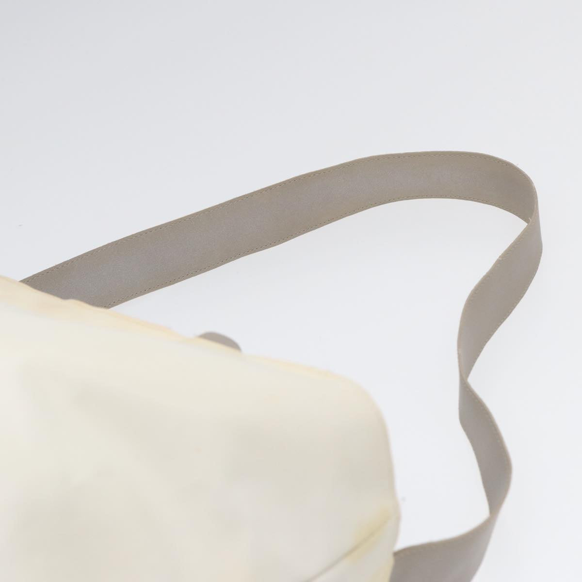 Chanel Cabas White Canvas Tote Bag (Pre-Owned)