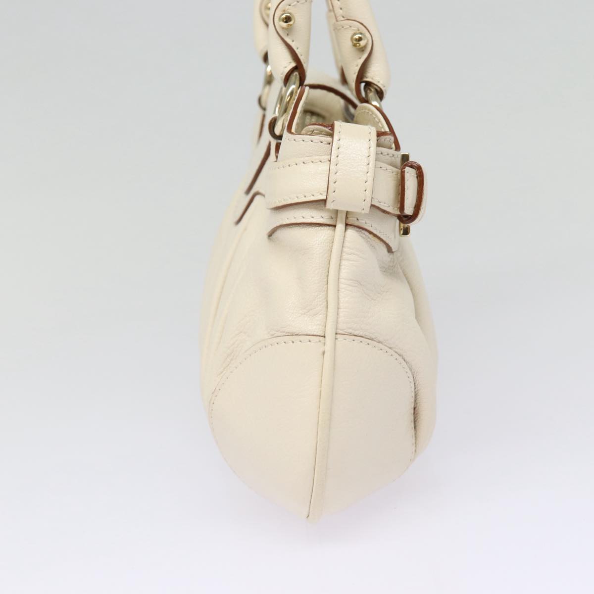 Salvatore Ferragamo Marisa White Leather Handbag (Pre-Owned)