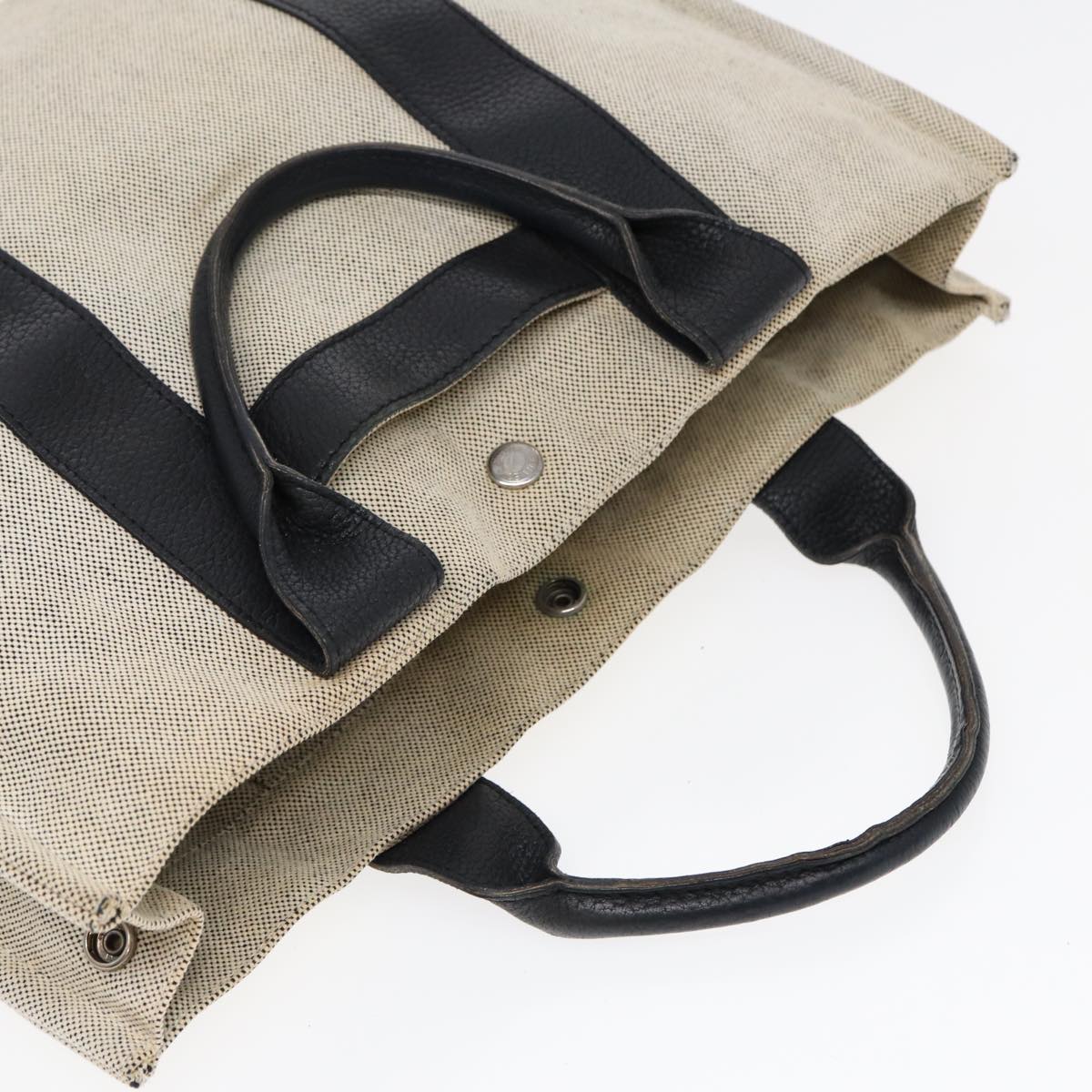 Hermès Arne White Canvas Tote Bag (Pre-Owned)