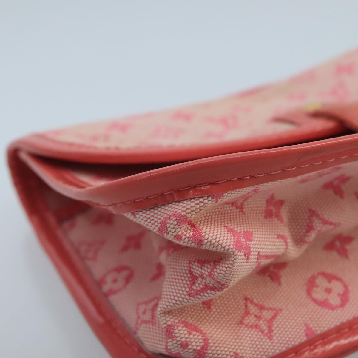 Louis Vuitton Mary Kate Pink Canvas Clutch Bag (Pre-Owned)