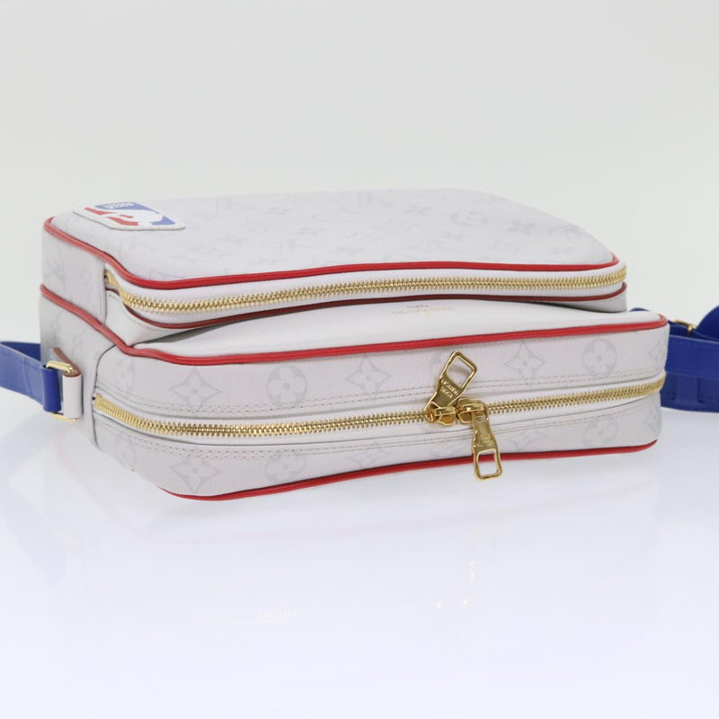 Louis Vuitton Nile White Canvas Shoulder Bag (Pre-Owned)