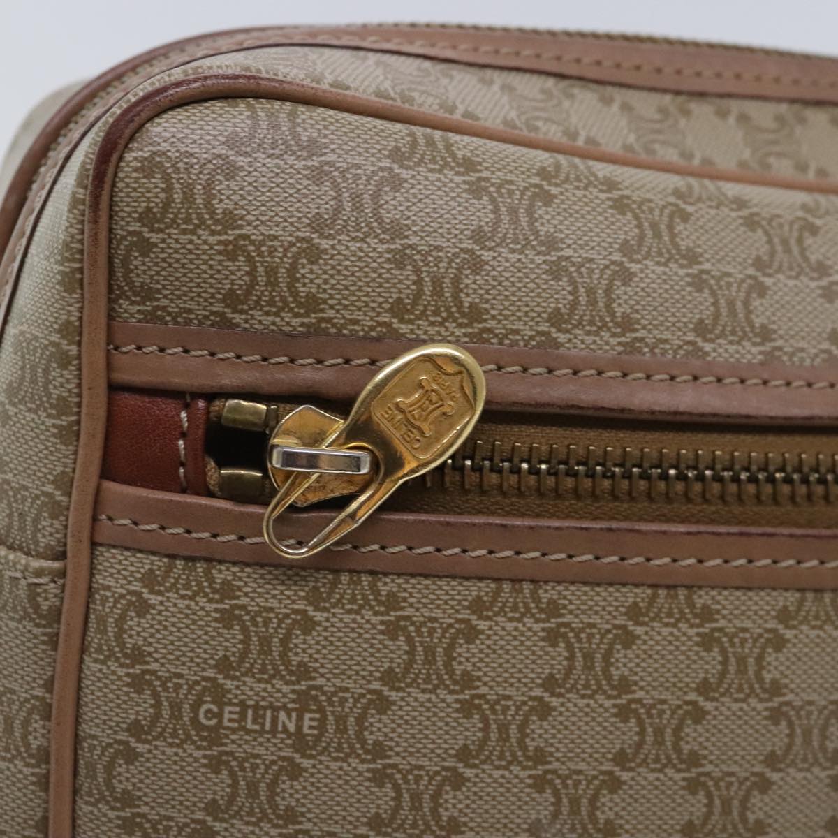 Céline Beige Canvas Shoulder Bag (Pre-Owned)