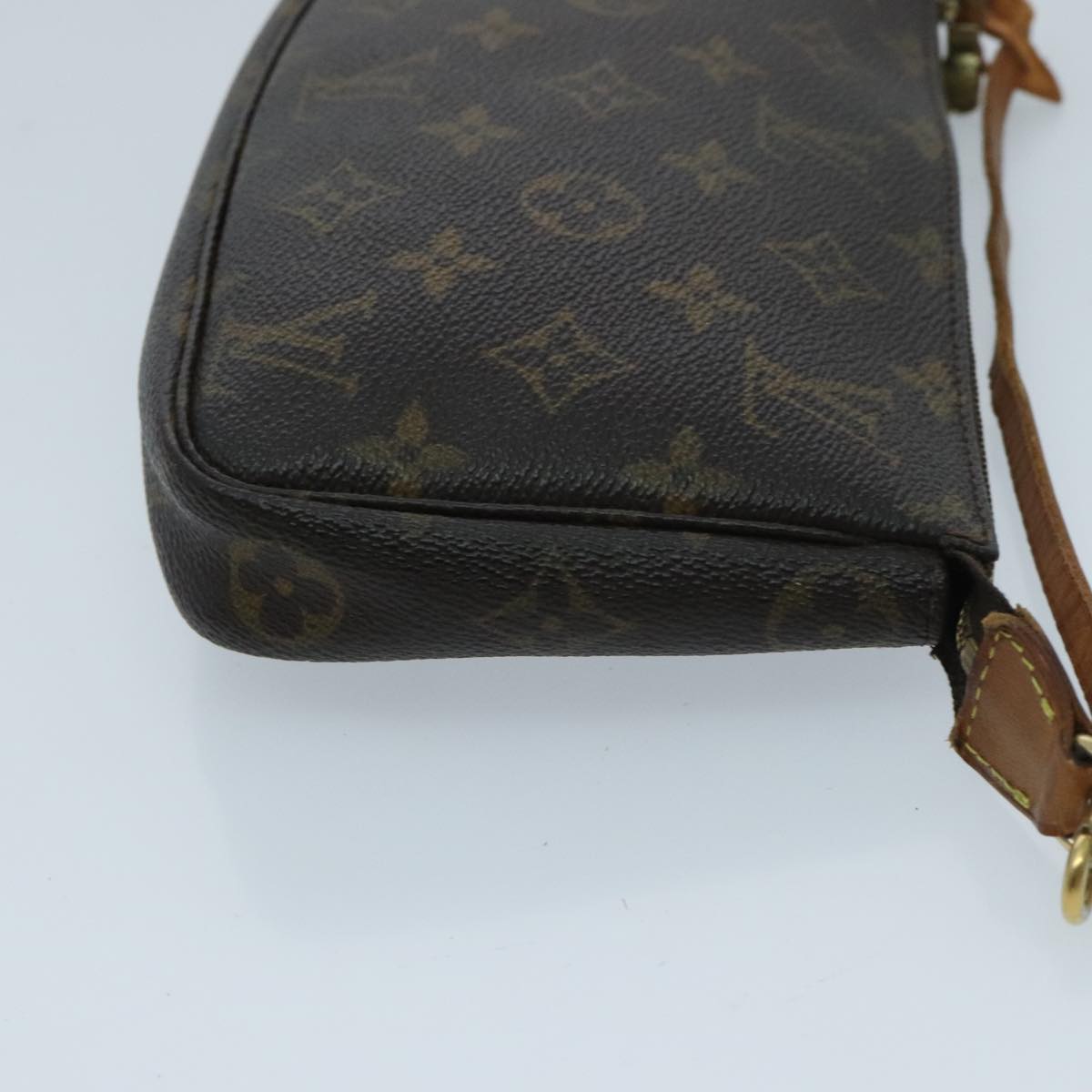Louis Vuitton Pochette Accessoire Brown Canvas Clutch Bag (Pre-Owned)