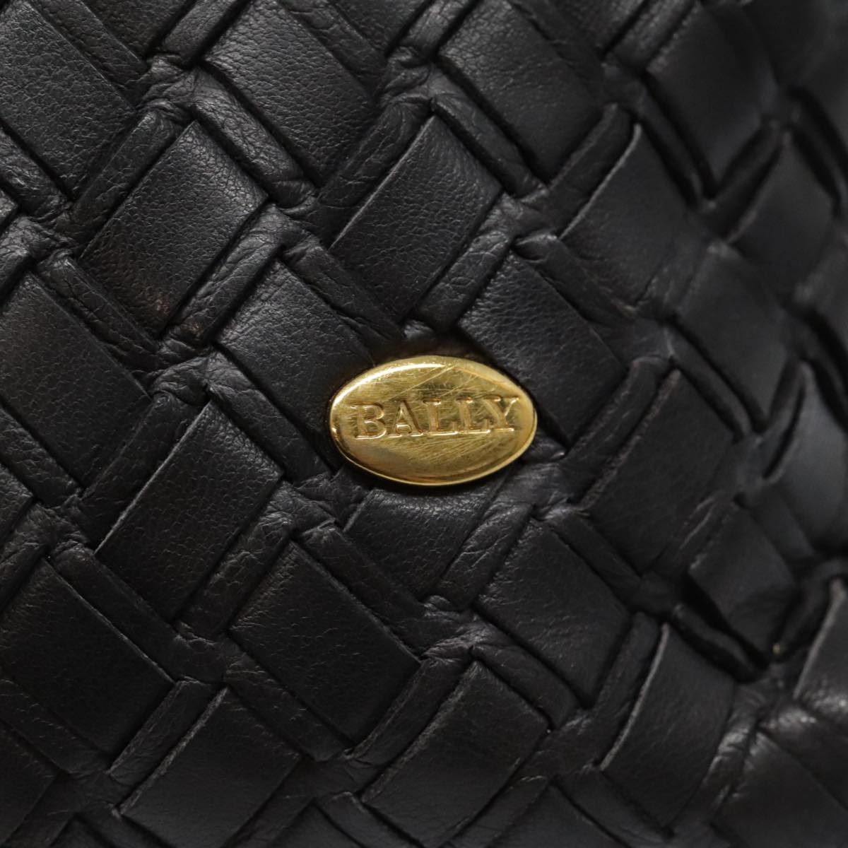 Bally Black Leather Shoulder Bag (Pre-Owned)