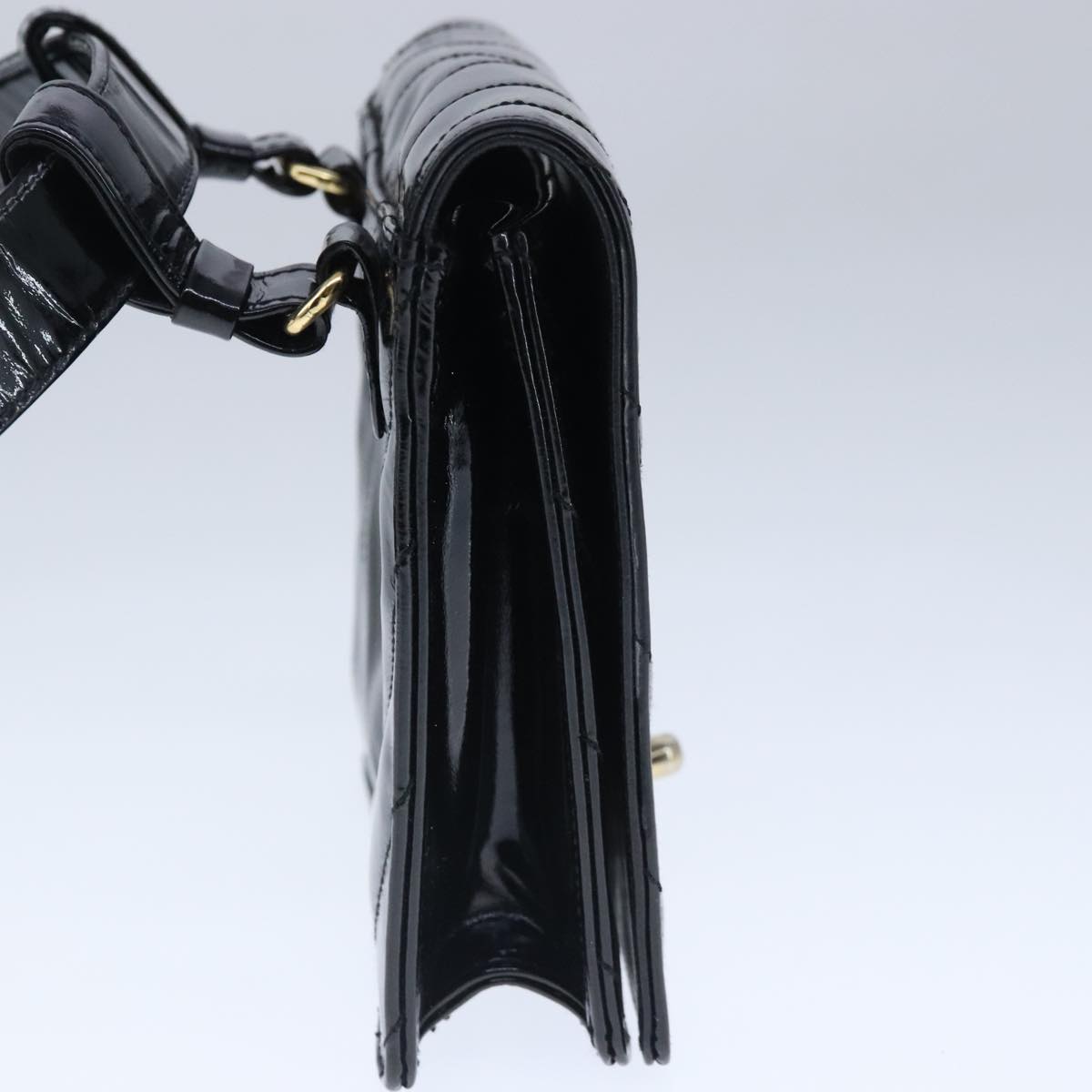Chanel Cc Black Patent Leather Shoulder Bag (Pre-Owned)
