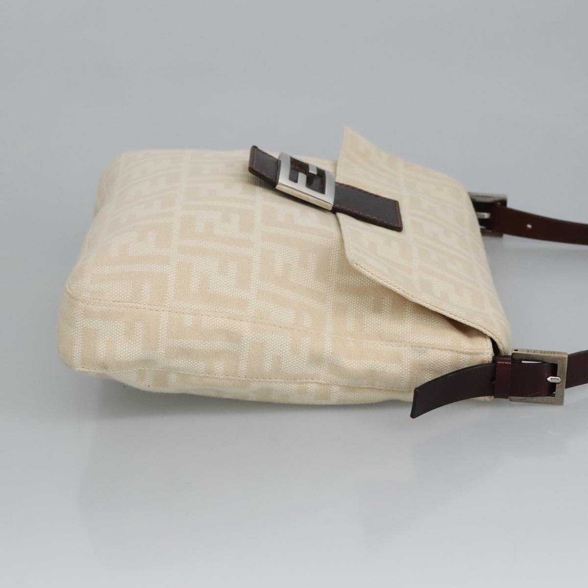 Fendi Zucchino Beige Canvas Shoulder Bag (Pre-Owned)