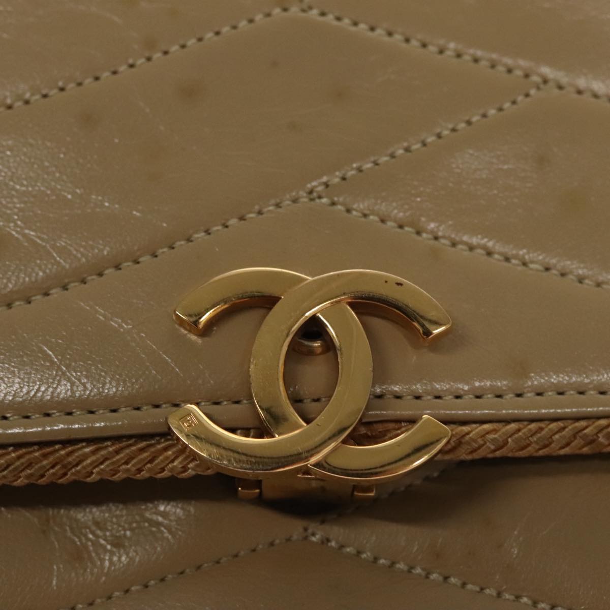 Chanel Single Flap Beige Calfskin Shoulder Bag (Pre-Owned)