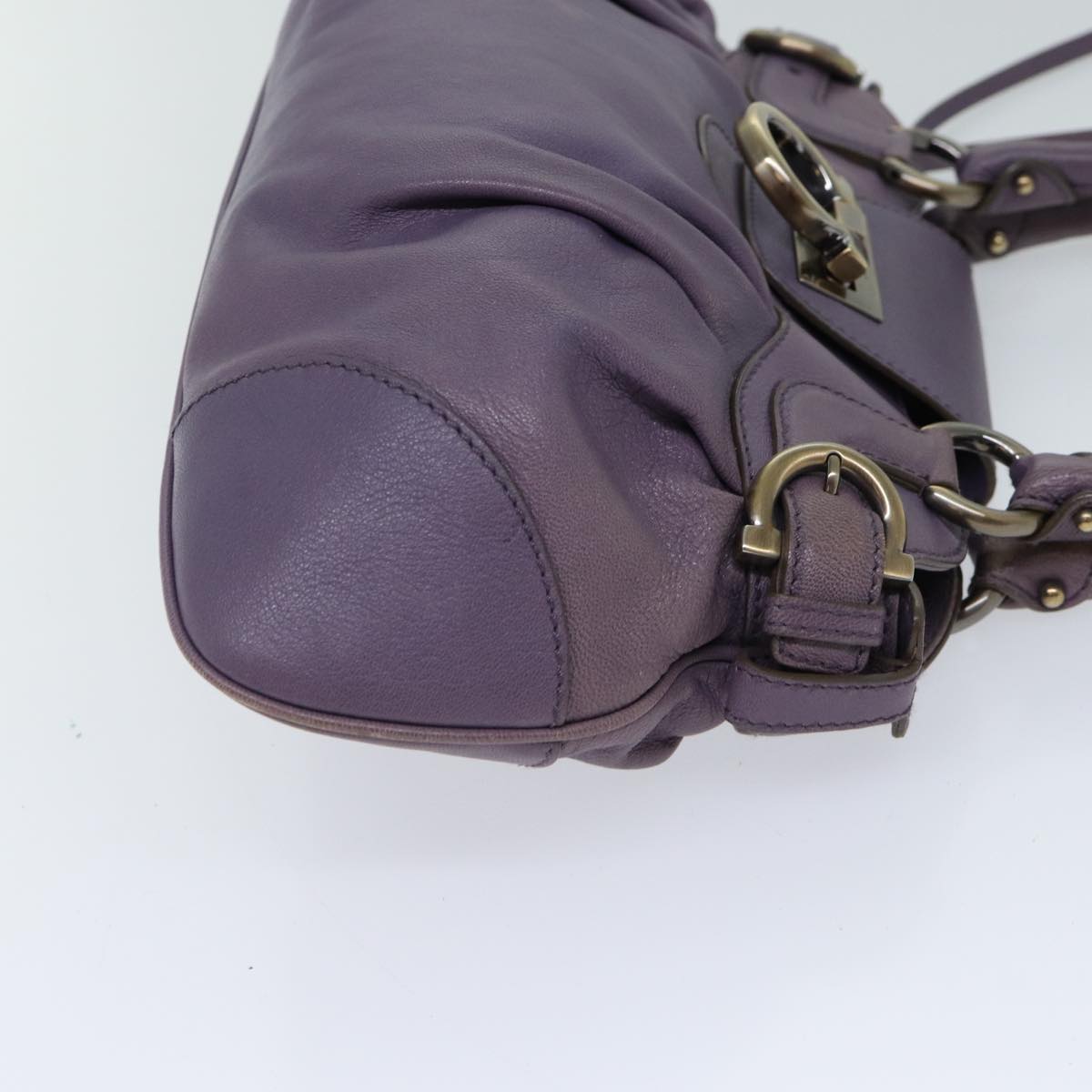 Salvatore Ferragamo Gancini Purple Leather Handbag (Pre-Owned)