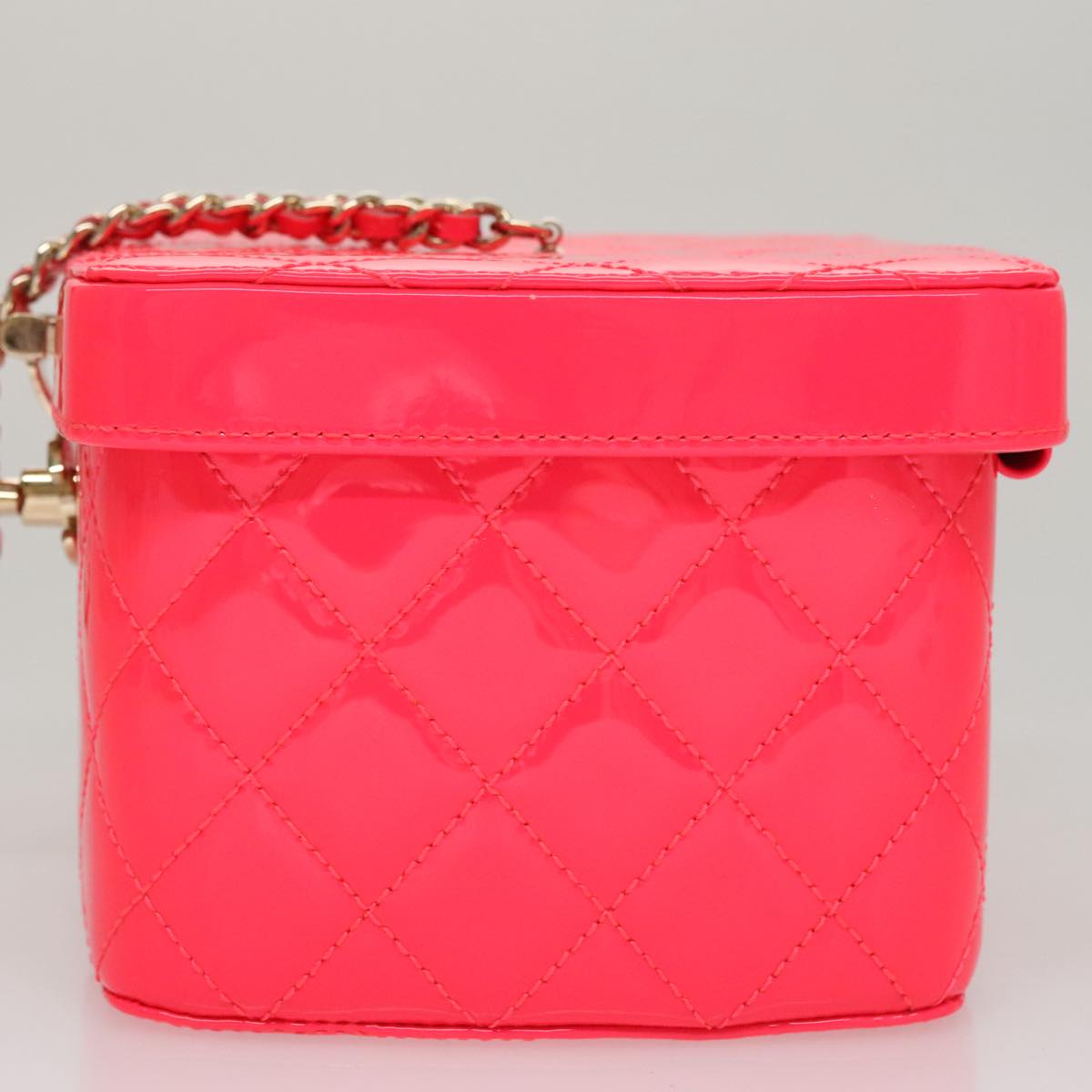 Chanel Vanity Pink Patent Leather Clutch Bag (Pre-Owned)