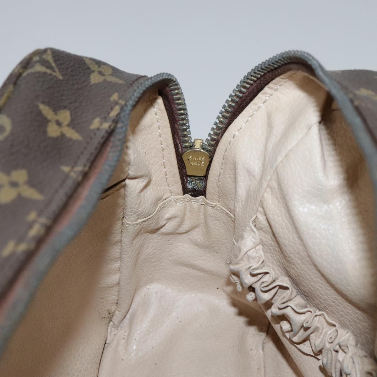 Louis Vuitton Trousse De Toilette Brown Canvas Clutch Bag (Pre-Owned)