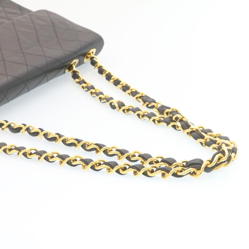 Chanel Black Leather Shoulder Bag (Pre-Owned)